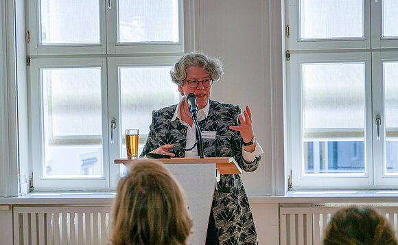 Landtagsvizepräsidentin Anne-Marie Keding sprach auf der Festveranstaltung zu 30 Jahre Landespsychiatrieausschuss.