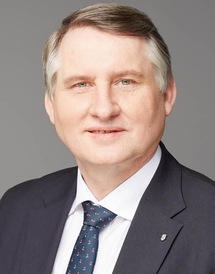 Frank  Bommersbach