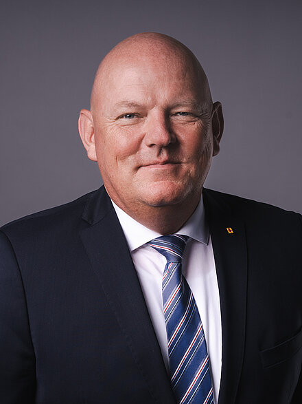 Jörg  Bernstein