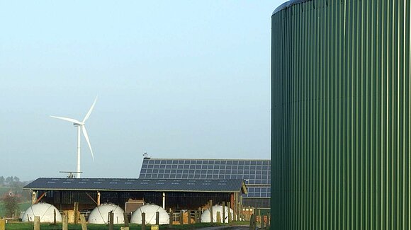 Biogas, Photovoltaik und Wind sind die Energielieferer der Zukunft.