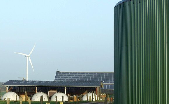 Biogas, Photovoltaik und Wind sind die Energielieferer der Zukunft.