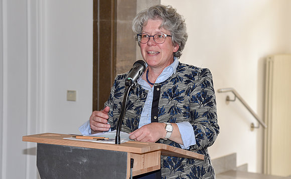 Landtagsvizepräsidentin Anne-Marie Keding am Rednerpult.