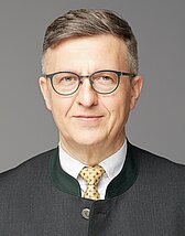 Detlef  Gürth