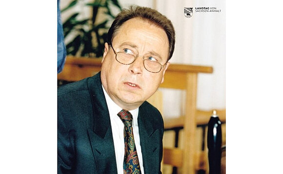 Dr. Klaus Keitel 1994 beim Leiten einer Landtagssitzung im Landtag von Sachsen-Anhalt.