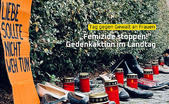 Mahnung: Für jeden 2025 in Deutschland verübten Femizid ein Paar Schuhe und eine Grabkerze.