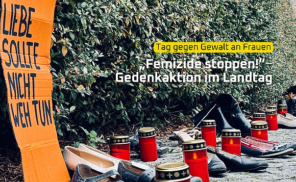 Mahnung: Für jeden 2025 in Deutschland verübten Femizid ein Paar Schuhe und eine Grabkerze.