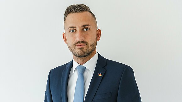 Portraitbild des Abgeordneten Ulrich Siegmund (AfD).