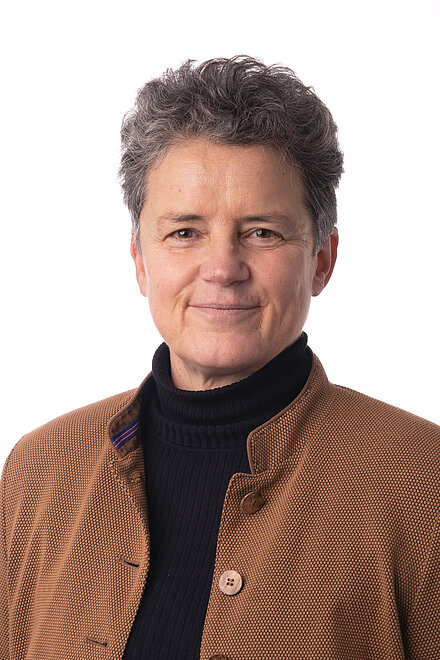 Dr. Lydia  Hüskens