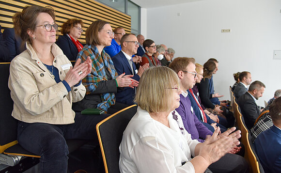 Eindrücke aus der Ehrenamtsveranstaltung im Plenarsaal des Landtags von Sachsen-Anhalt.