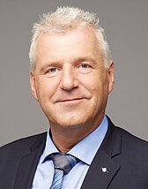 Dieses Bild zeigt  Guido  Heuer