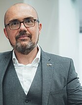 Dieses Bild zeigt Dr. Hans-Thomas Tillschneider Dieses Bild zeigt Dr. Hans-Thomas Tillschneider