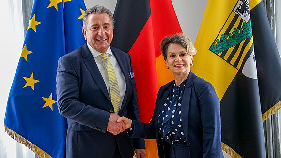 Landtagspräsident Dr. Gunnar Schellenberger empfing die kubanische Botschafterin in Deutschland, I.E. Juana Martínez González, im Landtag von Sachsen-Anhalt.