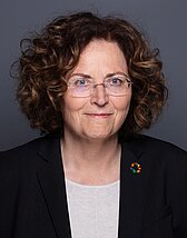 Dr. Heide  Richter-Airijoki