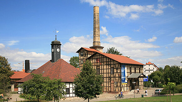 Gebäude des Halloren- und Salinemuseums von außen.