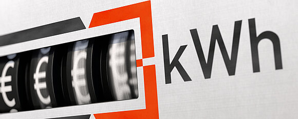 bluedesign - stock.adobe.com Stromzähler. Die Strompreise sind nicht nur für die Einwohnerinnen und Einwohner bedeutsam, sondern auch für die Wirtschaft, die für die Wettbewerbsfähigkeit einen guten Strompreis benötigen.