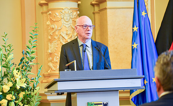 Prof. Dr. Norbert Lammert, Bundestagspräsident a.D. hielt die Festrede beim Festakt zum 30-jährigen Bestehen der Parlamentarischen Vereinigung Sachsen-Anhalt.