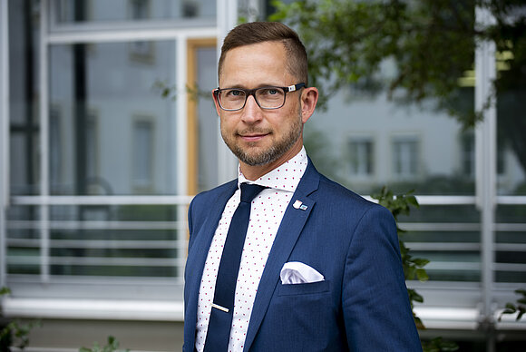 AfD-Frakt. LSA Portraitfoto des AfD-Abgeordneten Daniel Wald.