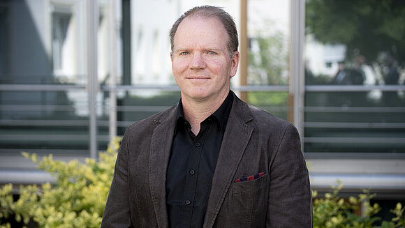 AfD-Fraktion LSA Portraitbild des AfD-Abgeordneten Jan Scharfenort.