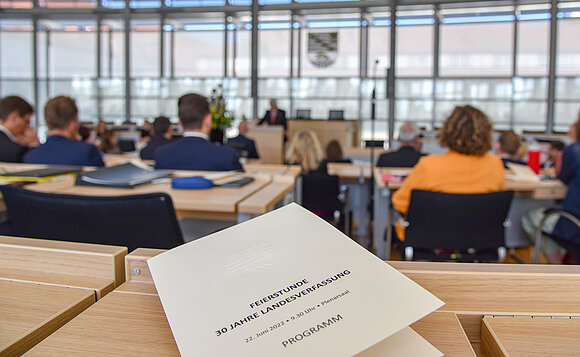 Das Programmheft zur Feierstunde.